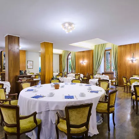 グランドホテル ベラビスタ パレス＆ゴルフ モンテカティーニ・テルメ